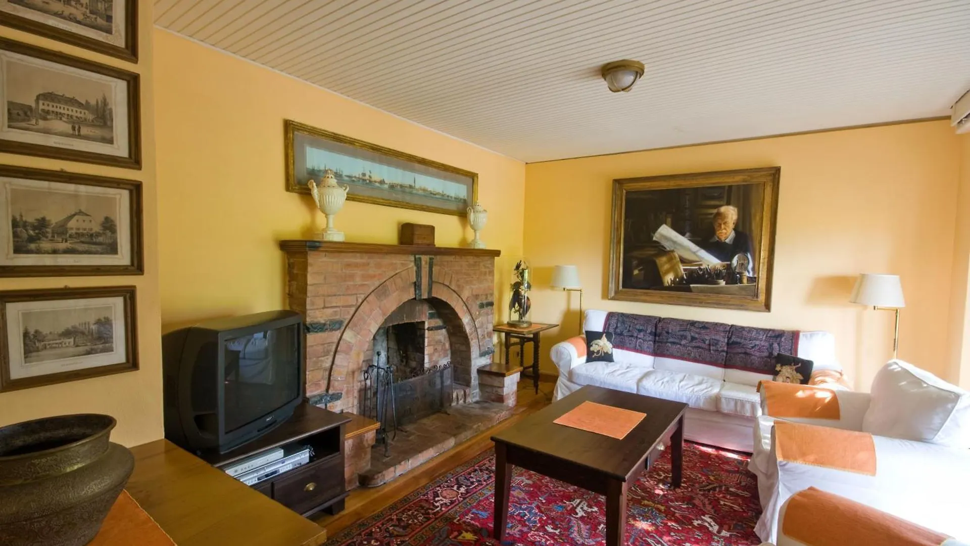 Agriturismo Castello Di Vezio Varenna Apartmanhotel