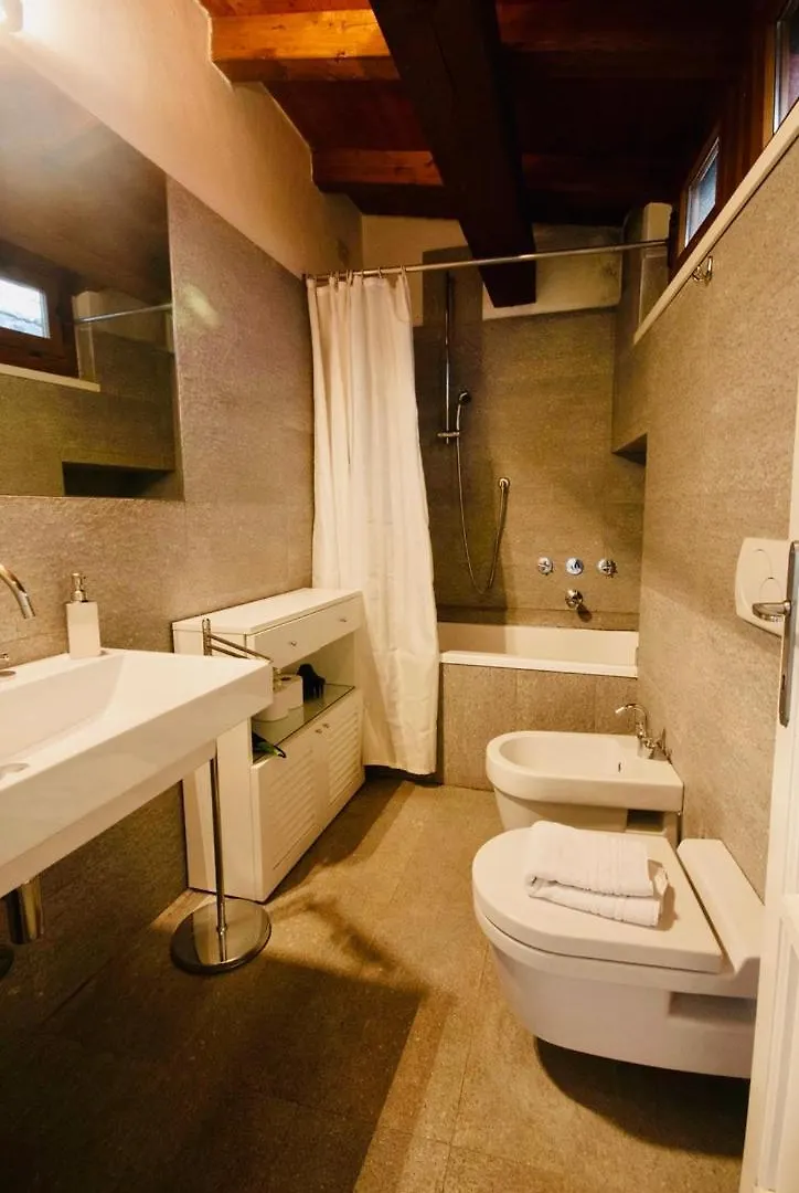 Agriturismo Castello Di Vezio Varenna Apartmanhotel