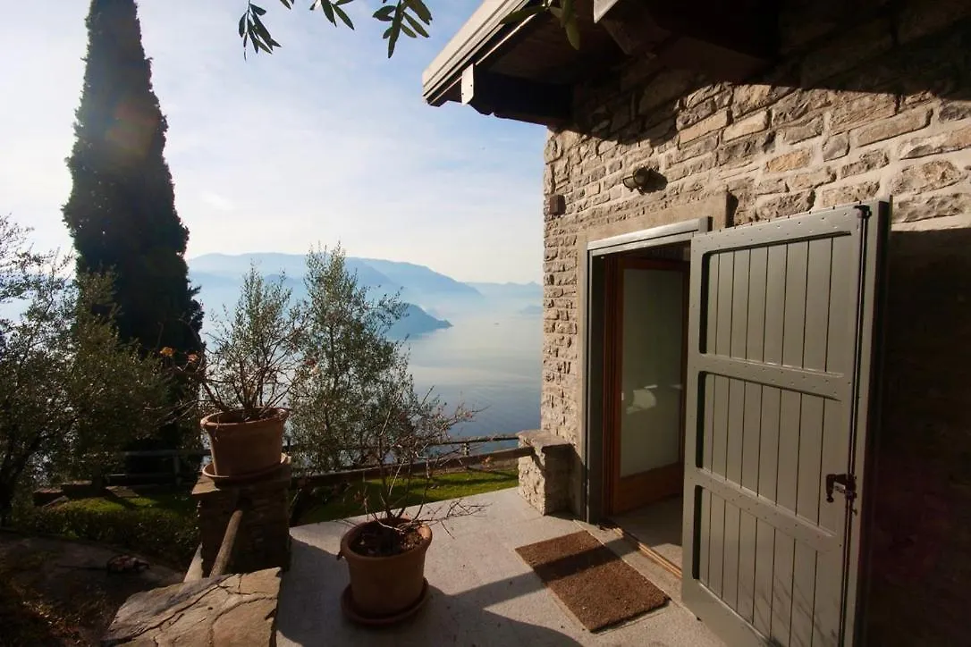 Agriturismo Castello Di Vezio Varenna Apartmanhotel