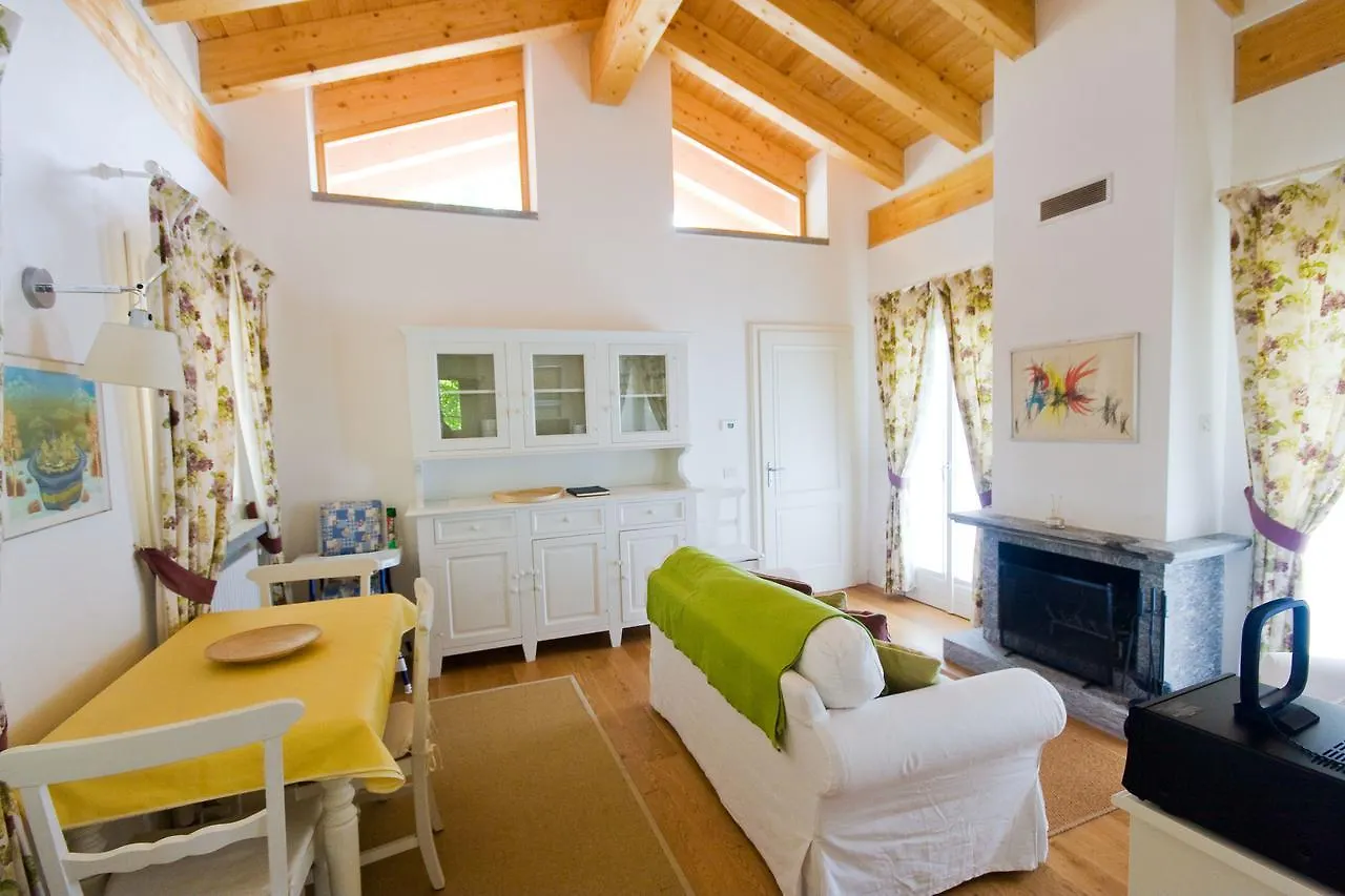 Agriturismo Castello Di Vezio Varenna 0*,